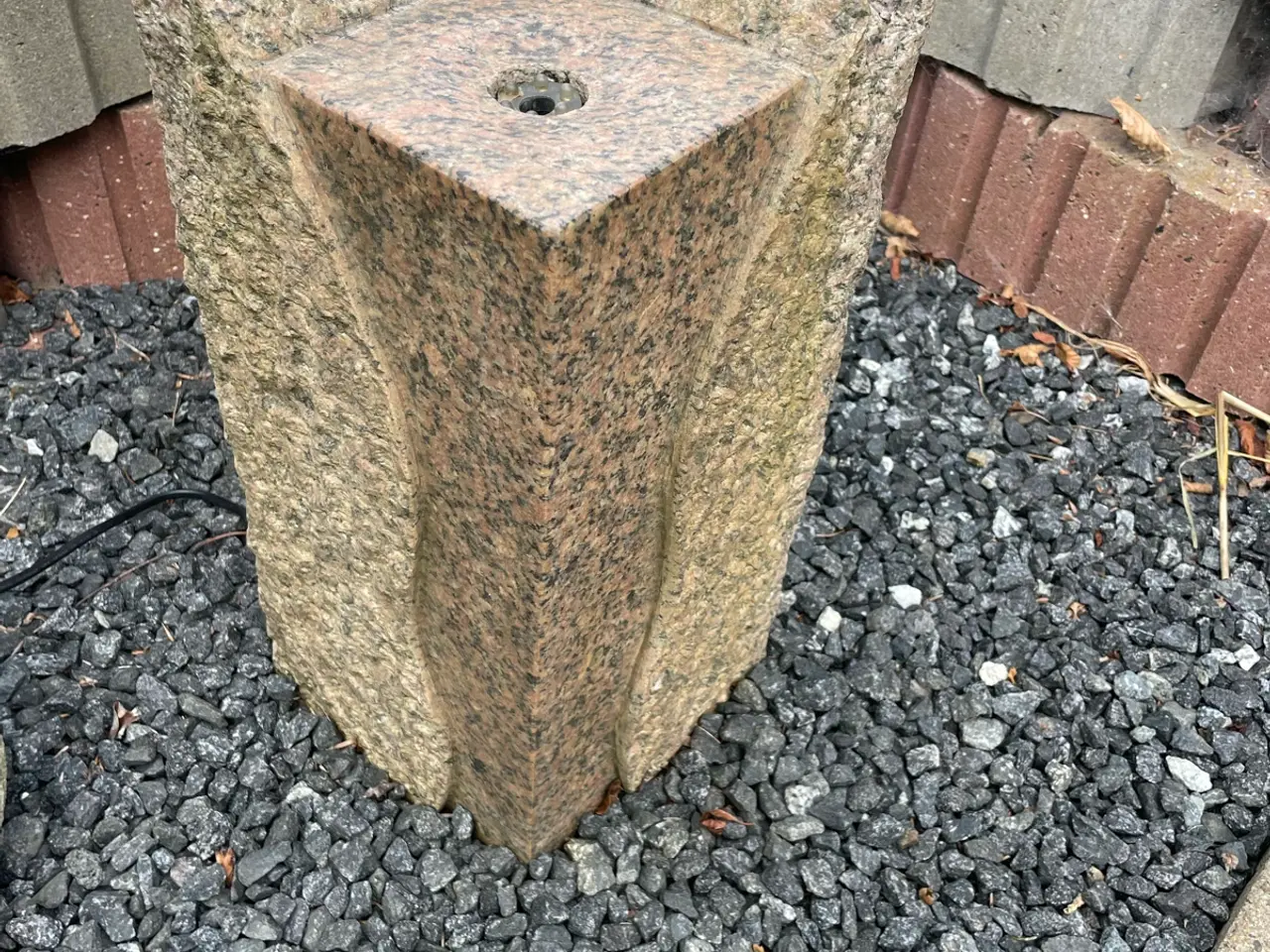 Billede 1 - Granit springvand 
