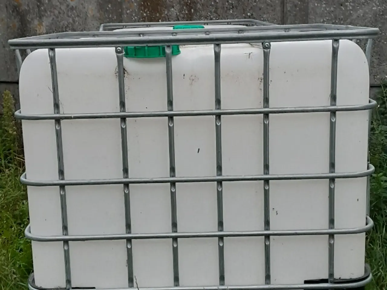 Billede 1 - 3 palletanke sælges 1200 liter. 500 kr. Pr. Stk.