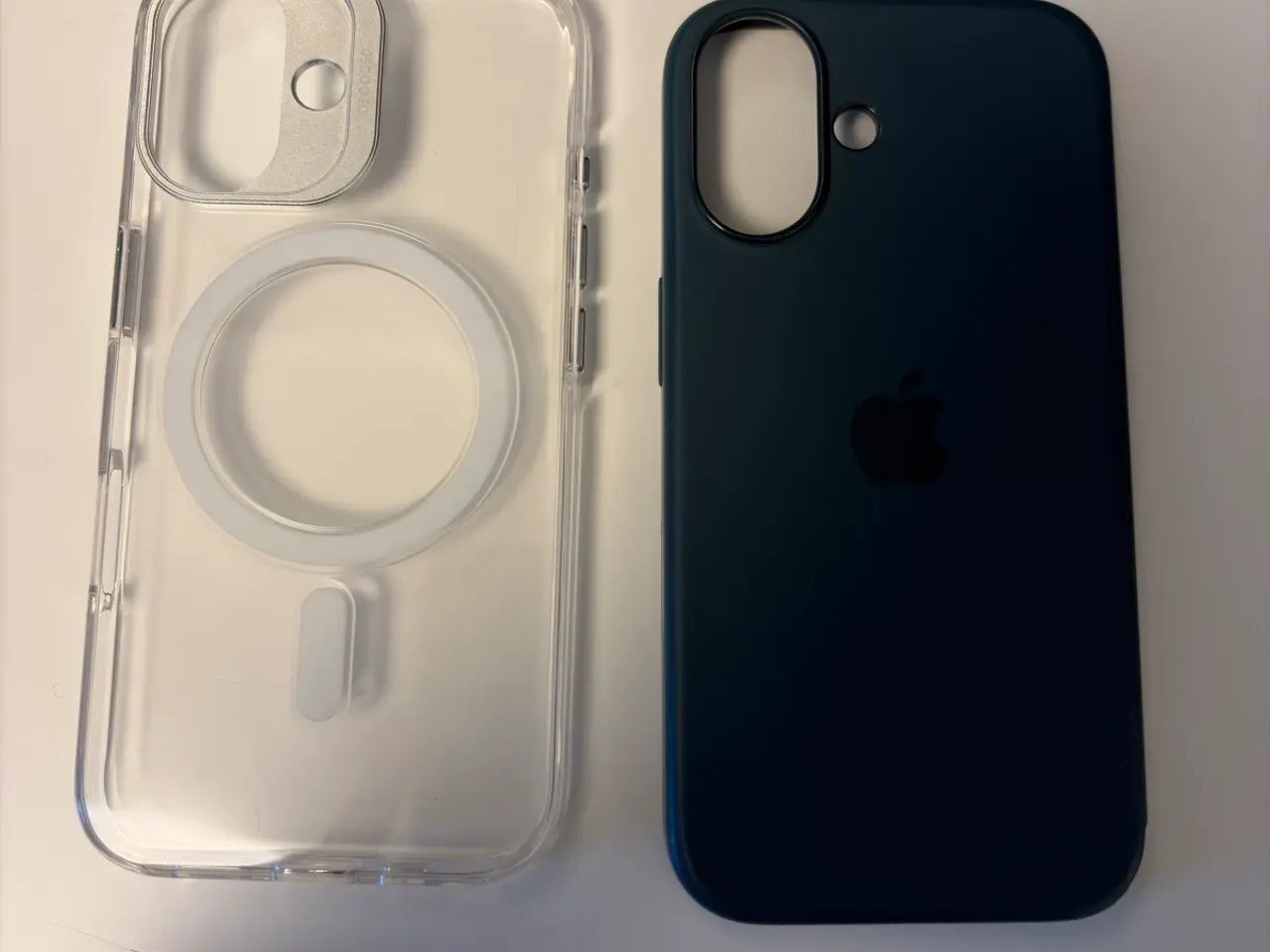 Billede 3 - iPhone 16 128 GB inkl 2 covers