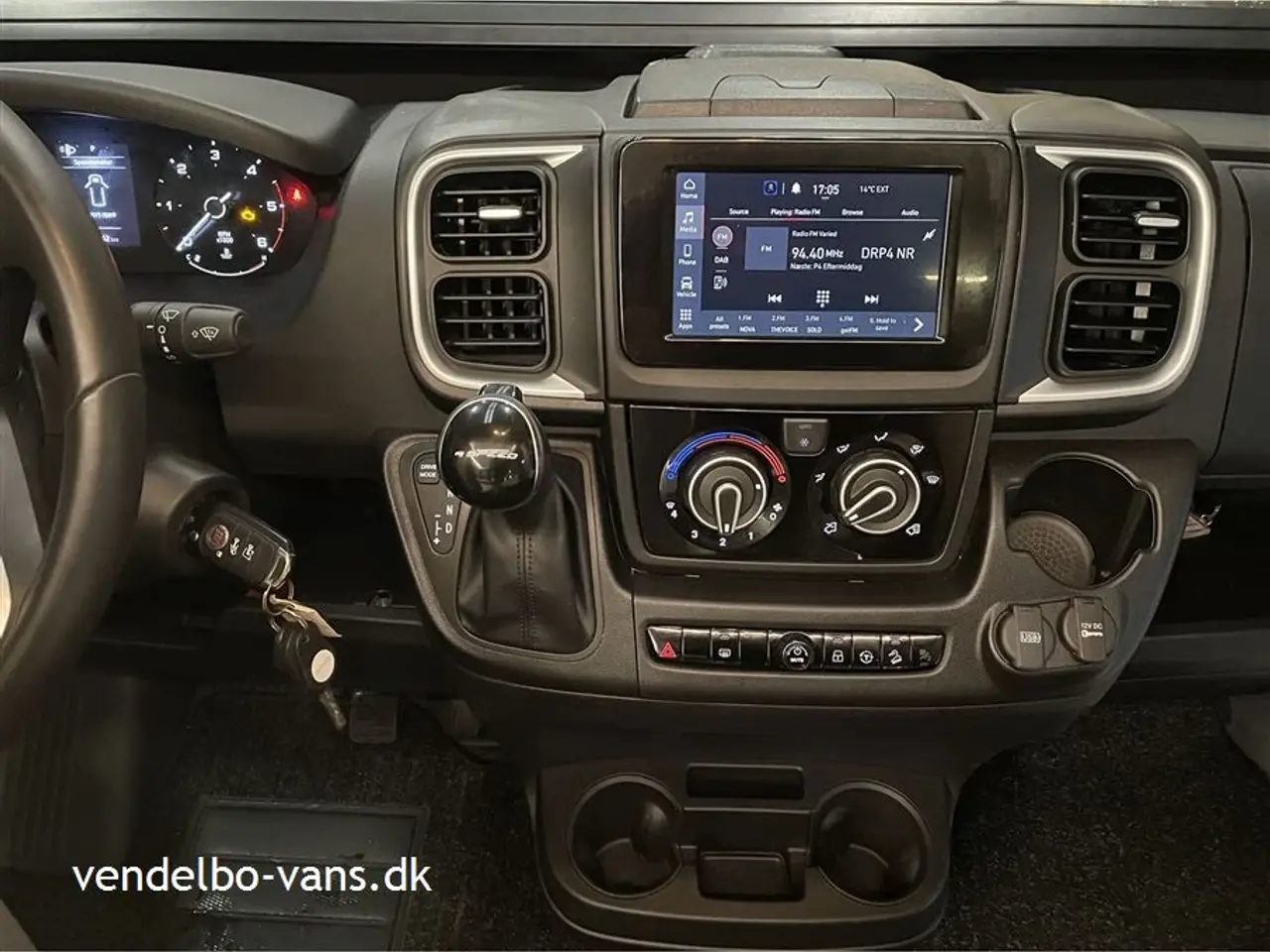 Billede 13 - 2022 - McLouis Menfys Van 04 Prestige Matic Det er CamperVan topudgaven med masser af udstyr - Prestige Matic