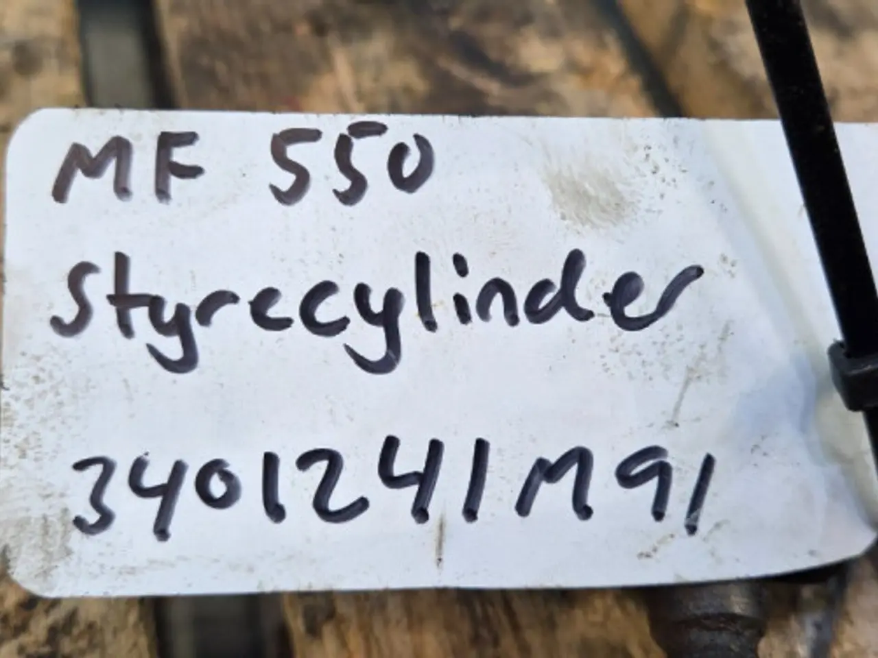 Billede 11 - Massey Ferguson 550 Cylinder 3401241M91
