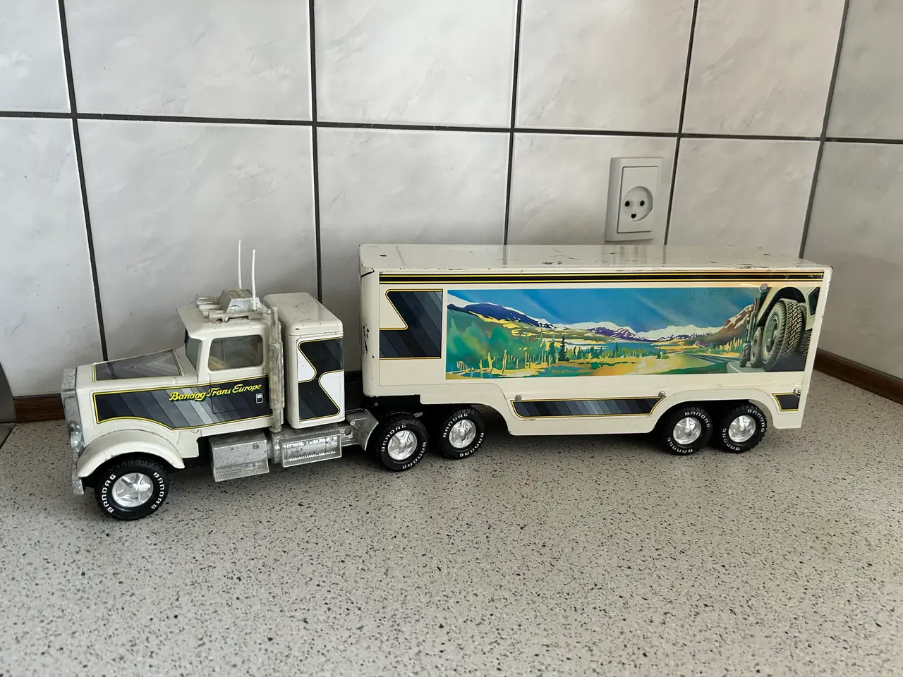 Billede 1 - Nylint modellastbil