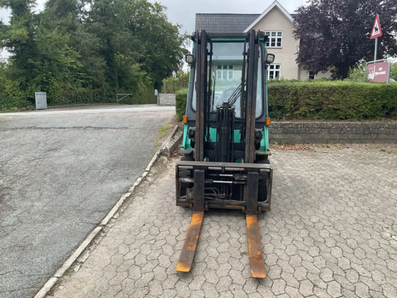 Billede 2 - Mitsubitsi 2500 Kg Gas. 2017  kun. 3600 Timer