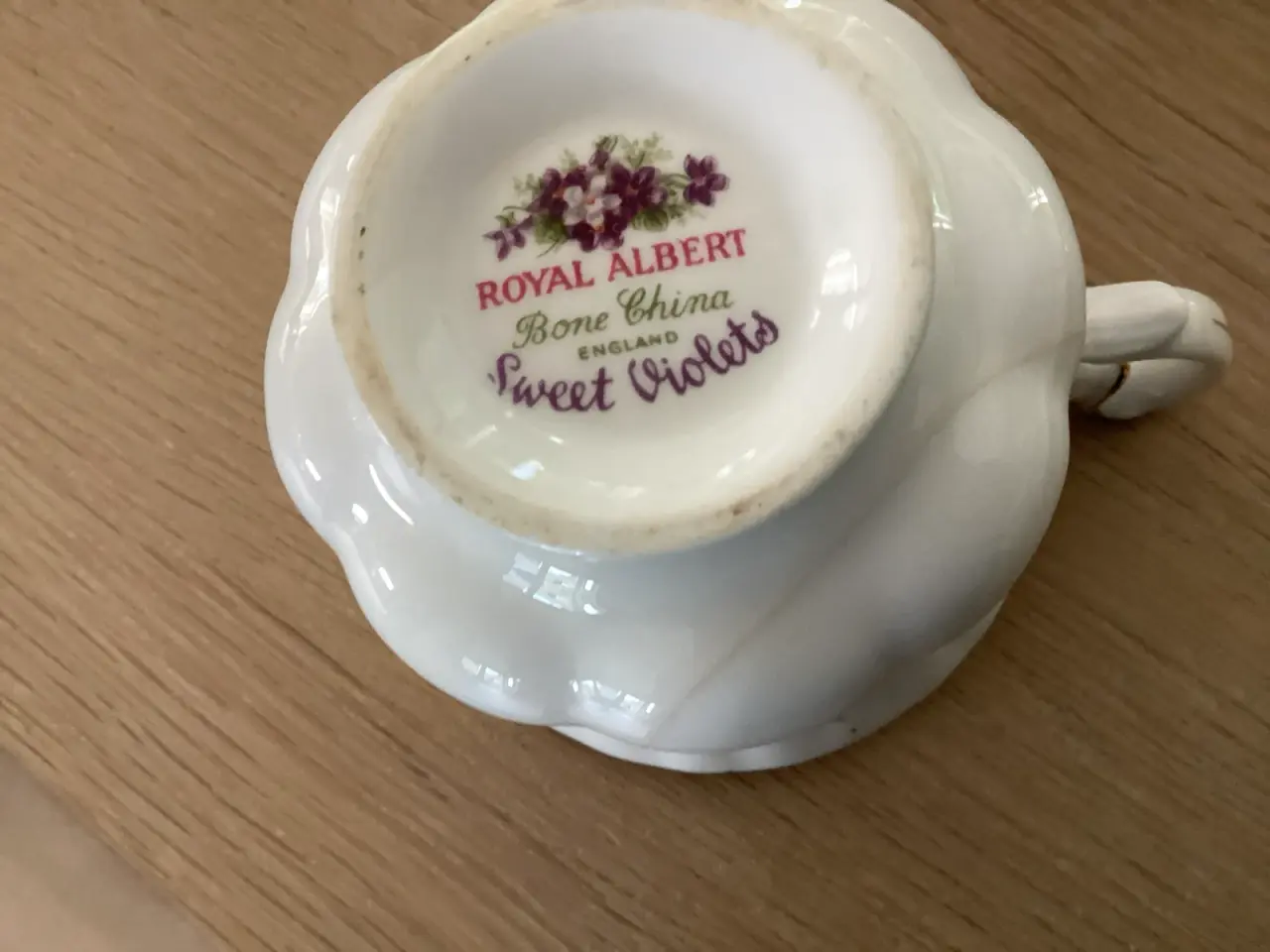 Billede 4 - Kaffestel fra den engelske royal