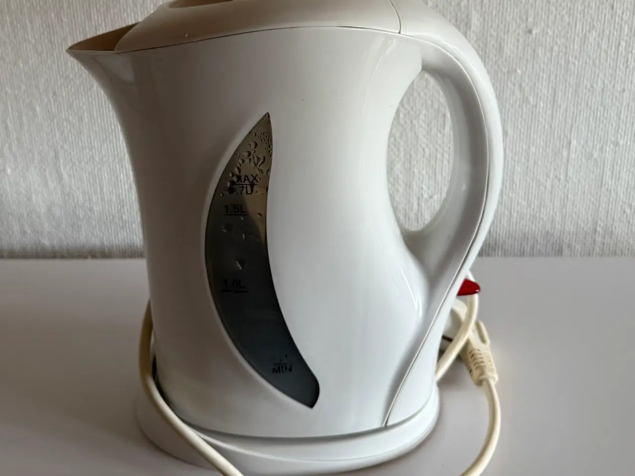 Billede 1 - Hvid elkedel 1,7 L
