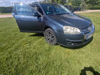 VW Golf V Variant 1.9 TDI Bluemotion – 2 ejere