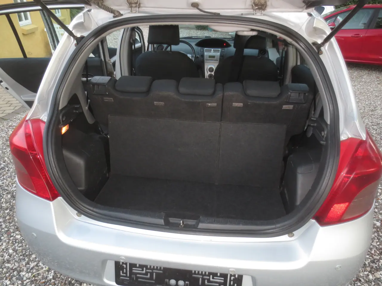 Billede 9 - Toyota Yaris 1.4 D År 08. Nysynet.