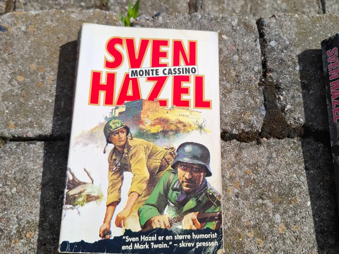 Billede 6 - Sven Hazel bøger 