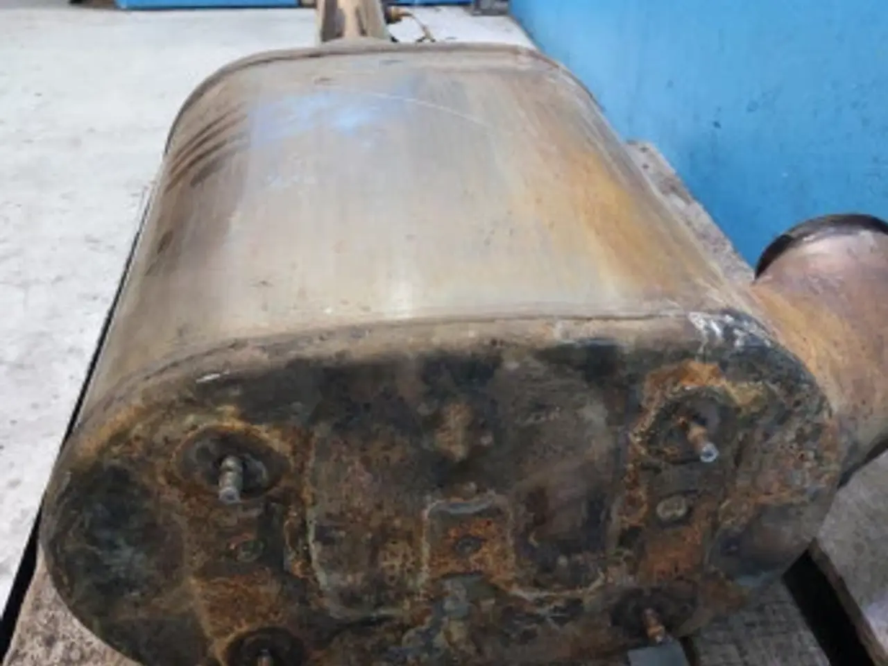 Billede 12 - New Holland T6 Lyddæmper 47828013