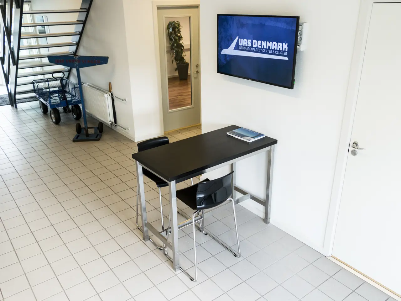 Billede 2 - Offices for drone business in the drone test center