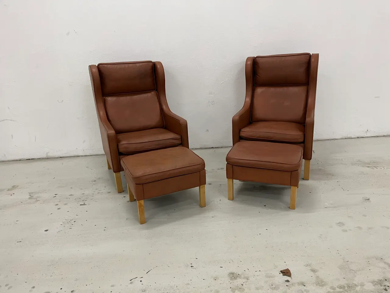 Billede 9 - Mogens Hansen MH195 Øreklapstole m/skamler.