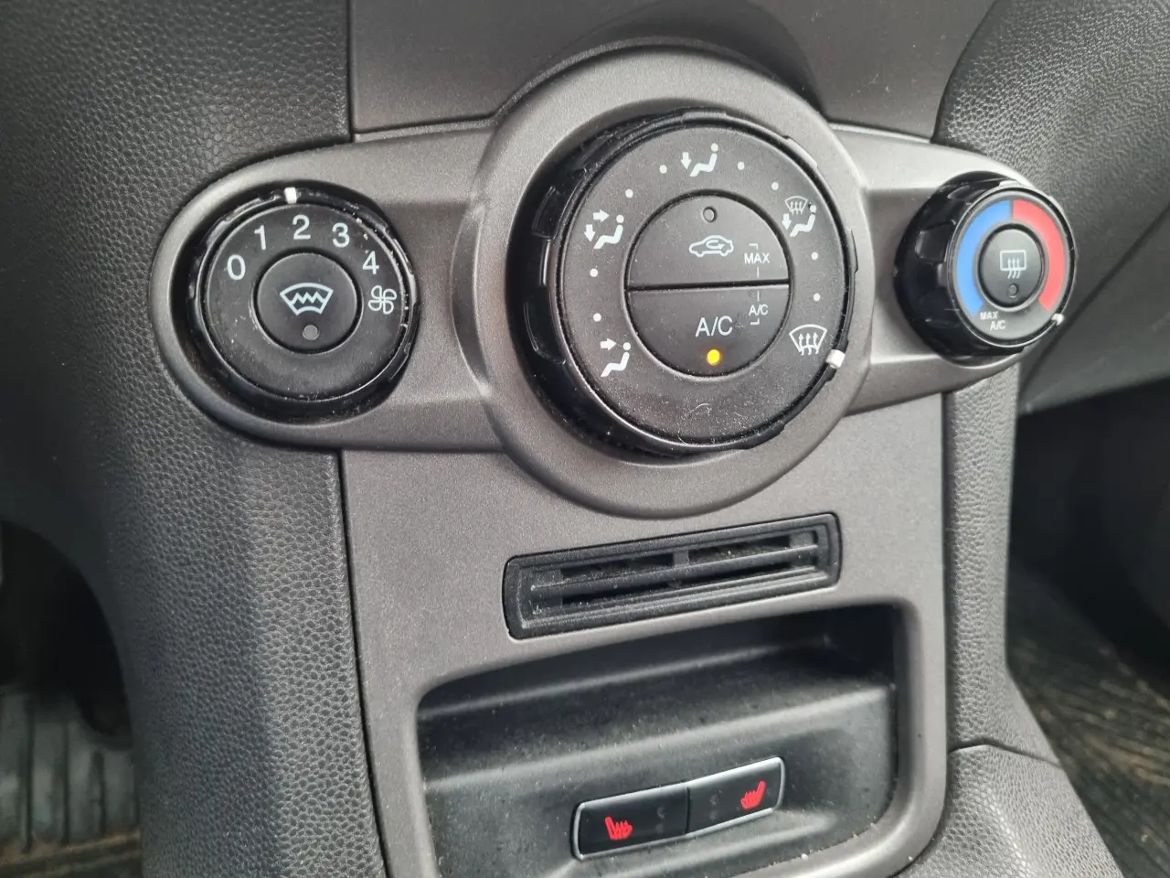 Billede 12 - Ford Fiesta 1,5 TDCi 75 HK Van – Økonomisk og velk