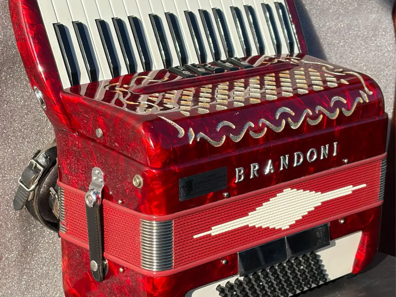 Billede 2 - Brandoni 67 – flot italiensk harmonika, 34/72