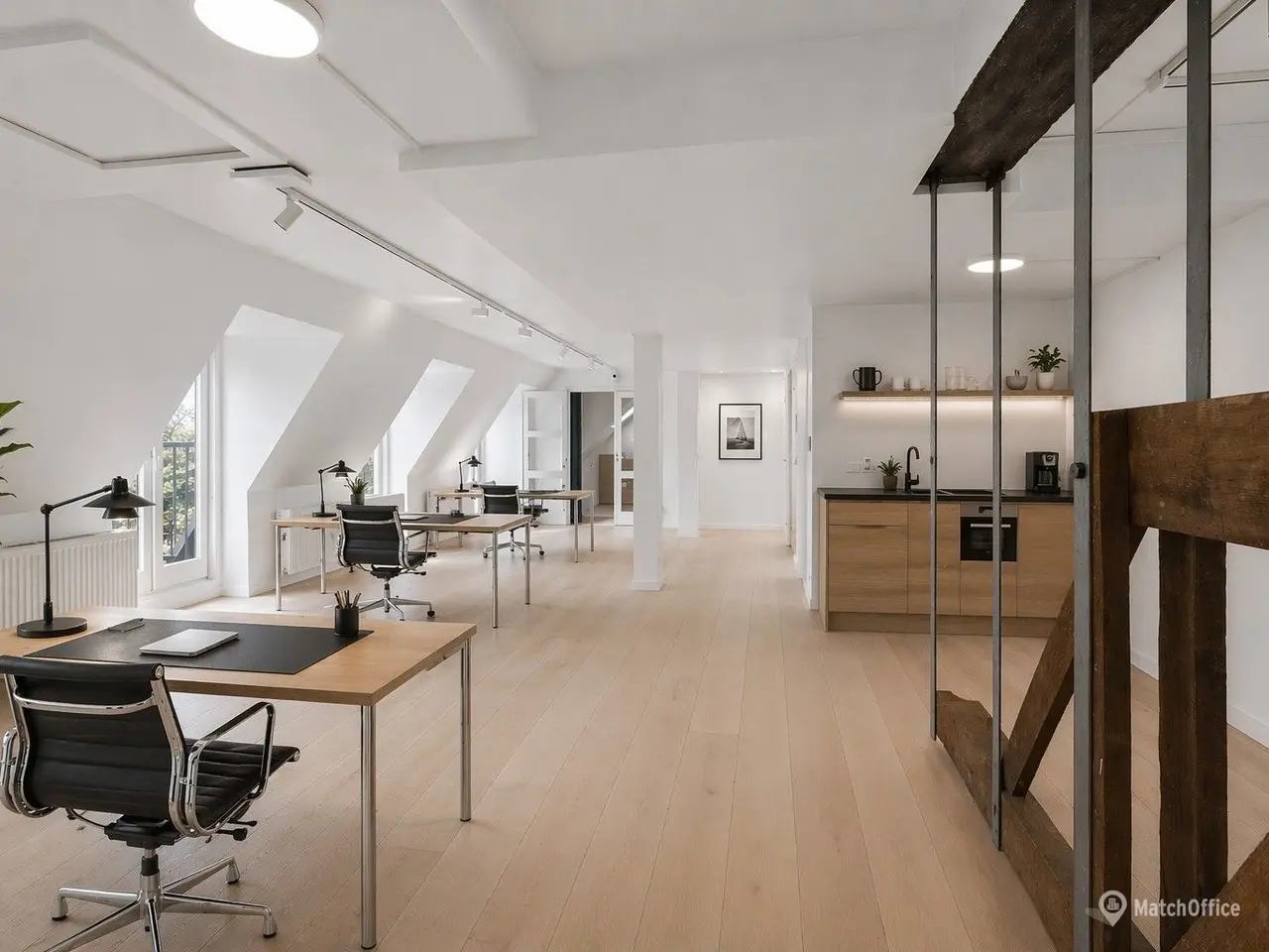 Billede 17 - EKSKLUSIVE LEJEMÅL VED FREDERIKSBERG HAVE KONTOR / KLINIK / SHOWROOM M.M.