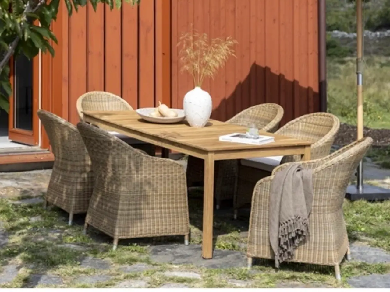 Billede 3 - Havebord i teaktræ (nyt)