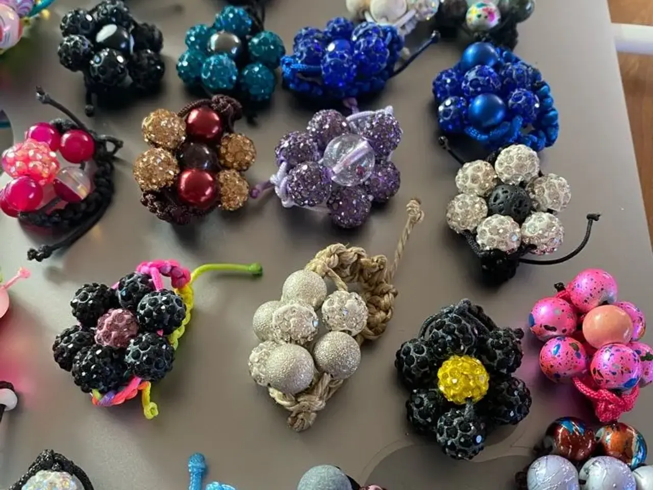 Billede 15 - Knyttede blomster ringe