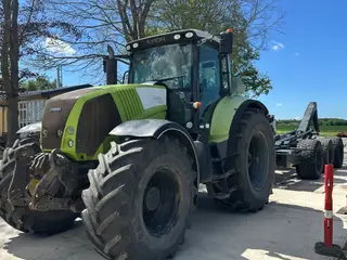 CLAAS AXION 850