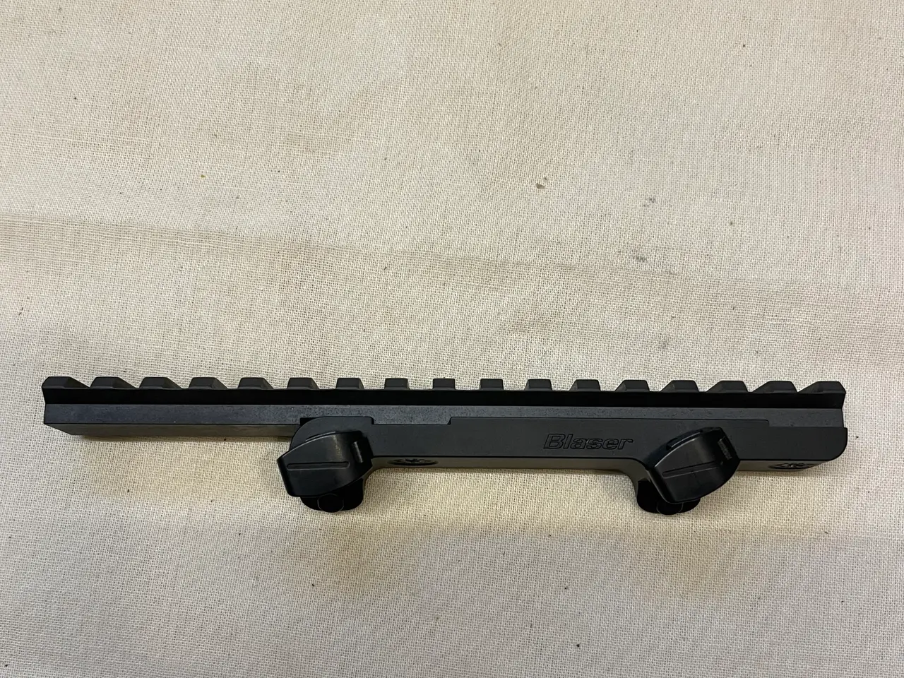 Billede 1 - Blaser montage med picatinny rail