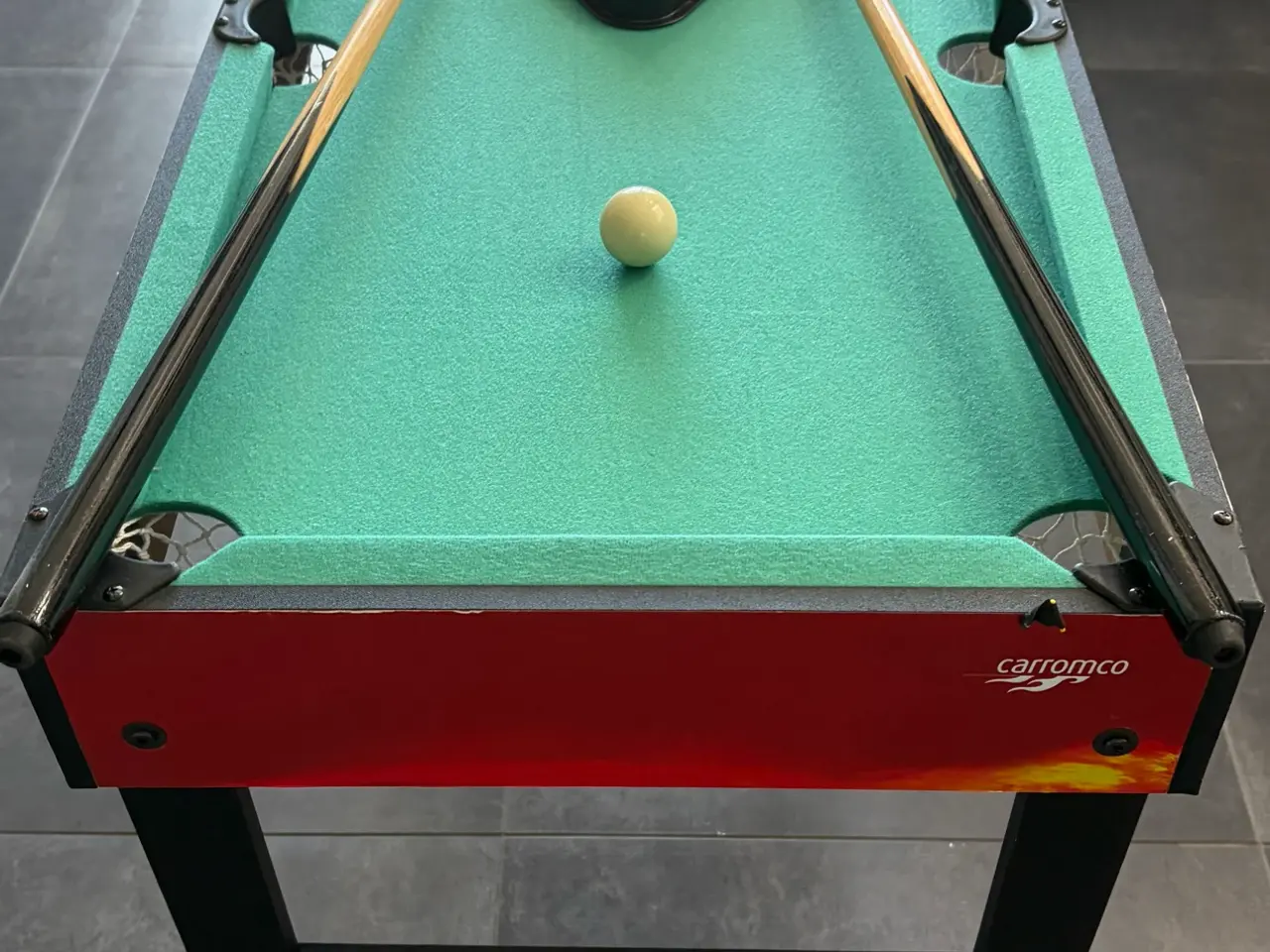 Billede 3 - Multifunktionelt spillebord perfekt for hele famil