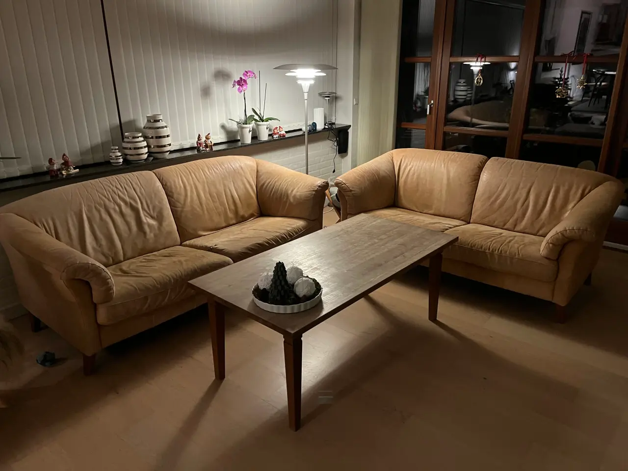Billede 3 - 2 personers natur læder sofa