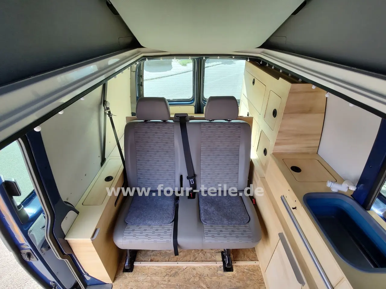 Billede 9 - Eftermontering af bænksæde til VW Bus T5/T6 lang