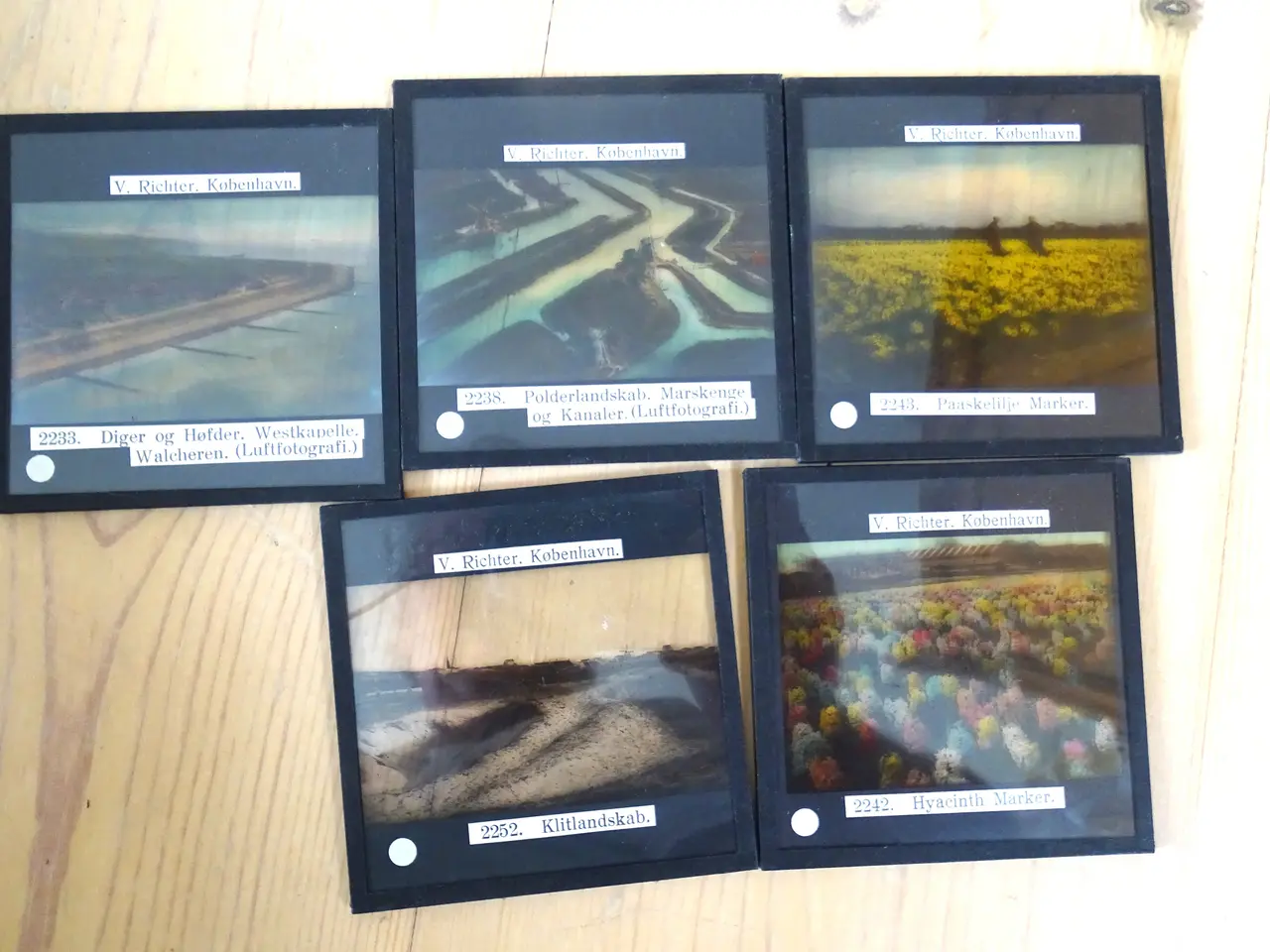 Billede 11 - Samling glas billeder, inkl. 5x i farver