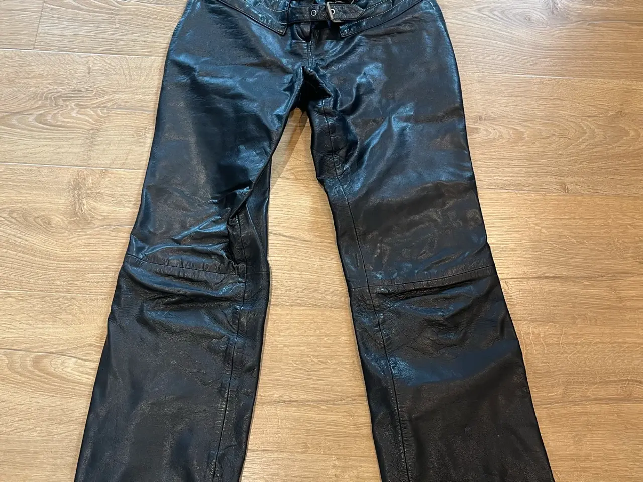 Billede 1 - Louis Classic læderbukser str 34 sort