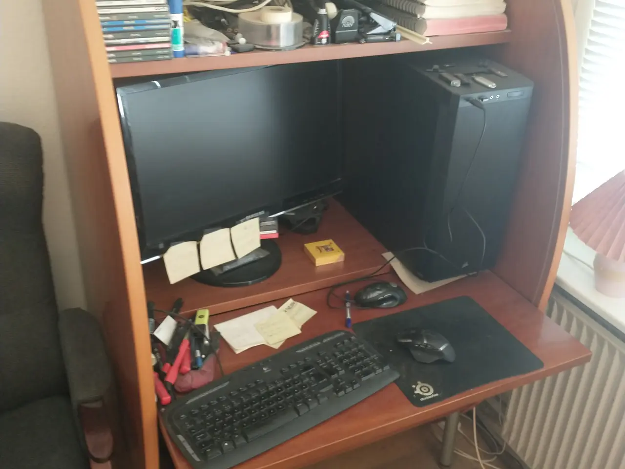 Billede 1 - Computer skab sælges.