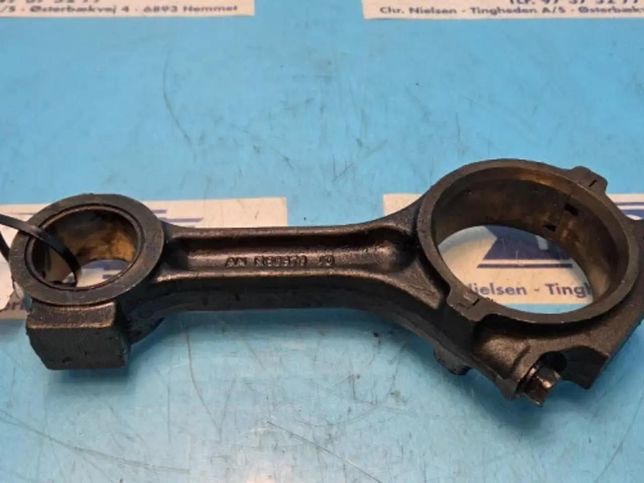 Billede 2 - John Deere 6359 Plejlstang AR71068