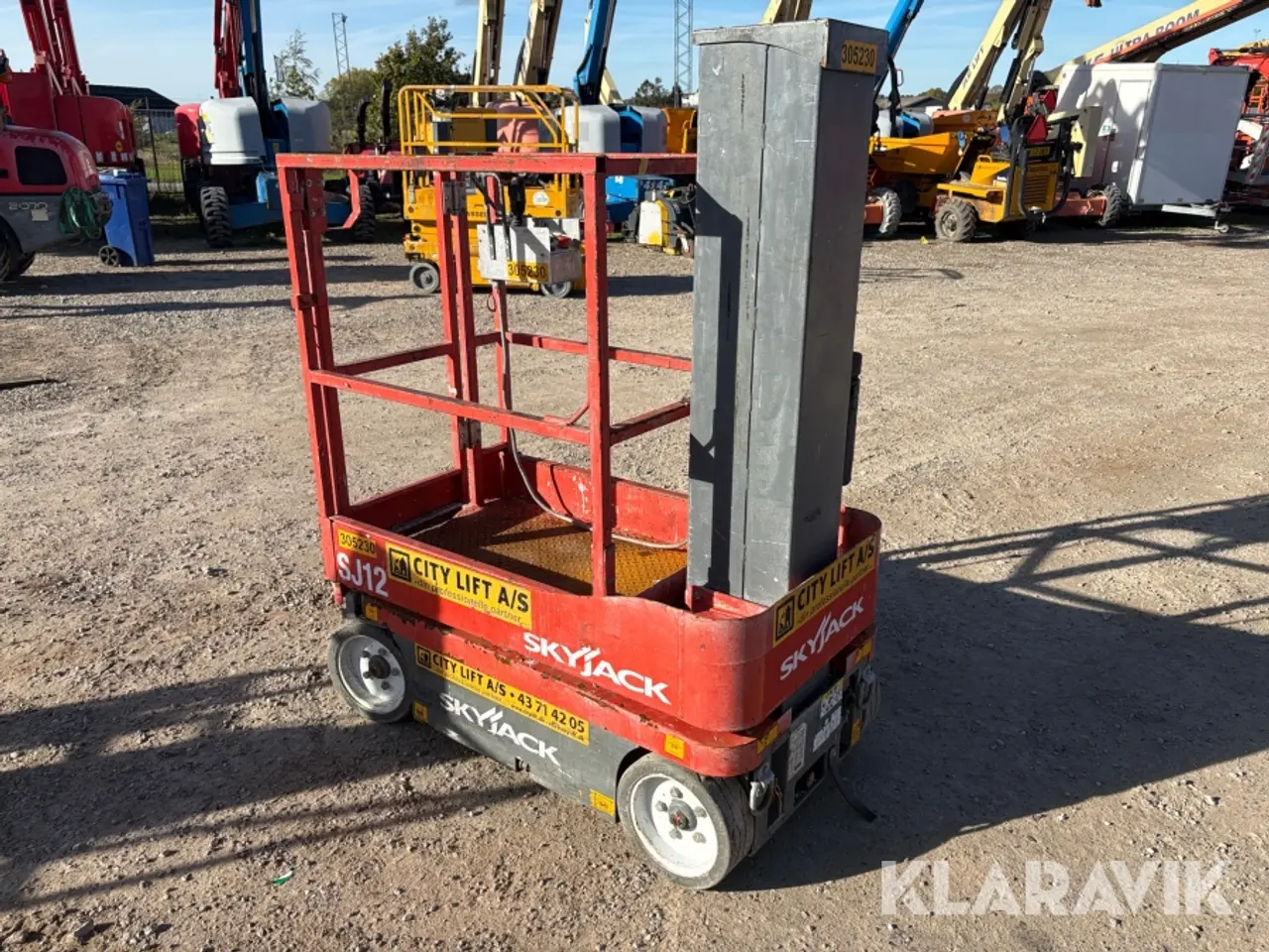 Billede 4 - Søjlelift SkyJack SJ12