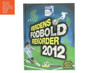 Verdens fodbold rekorder 2012 af Keir Radnedge (Bog)