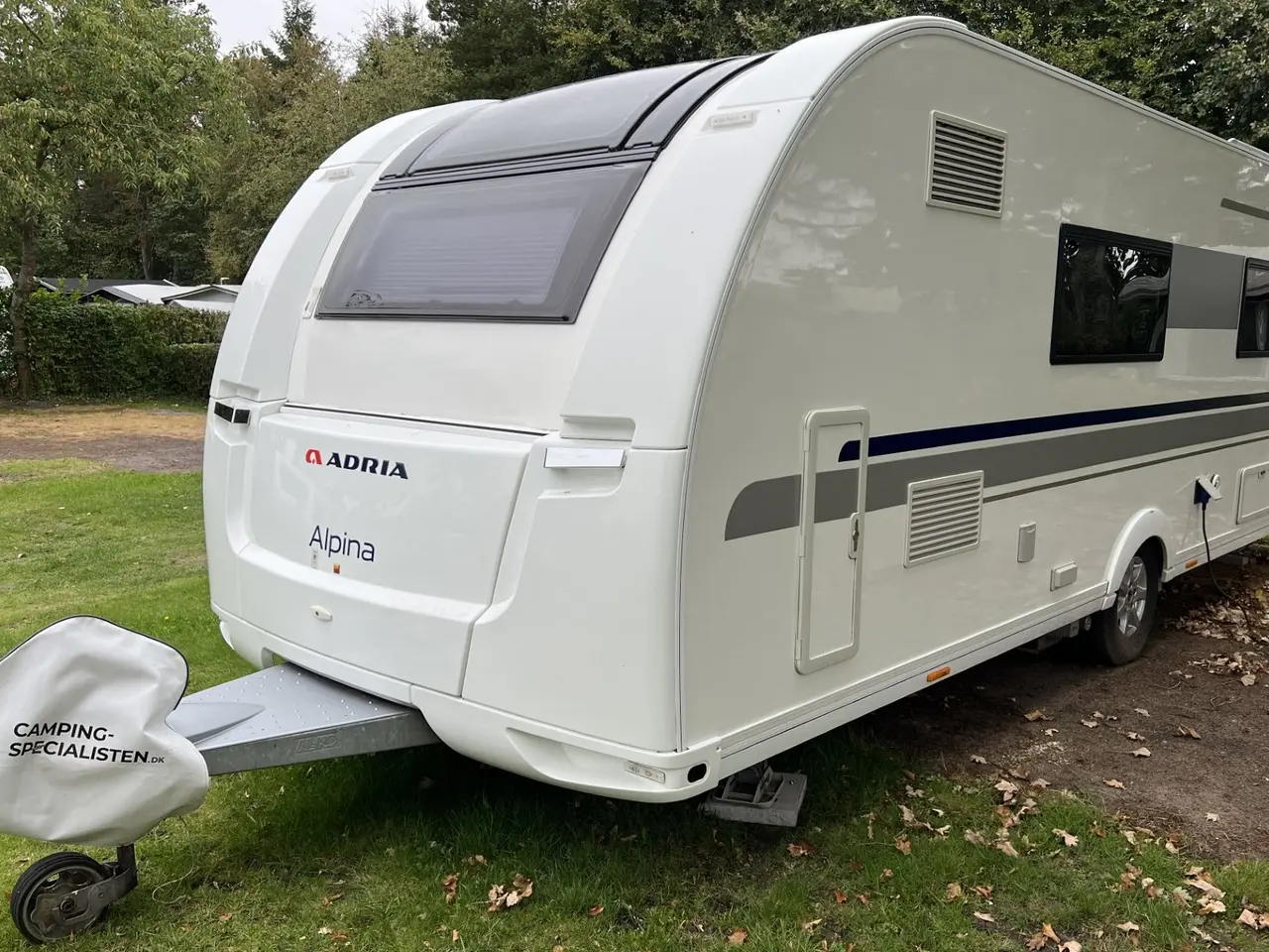 Billede 4 - Adria Alpina 663 HT Med meget godt udstyr.