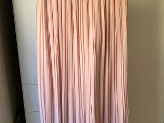 Smuk og ubrugt Vila rosa nederdel, str. 40