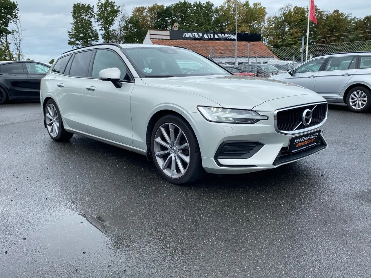 Billede 2 - Volvo V60 2,0 D4 Momentum 190HK Stc 8g Aut.