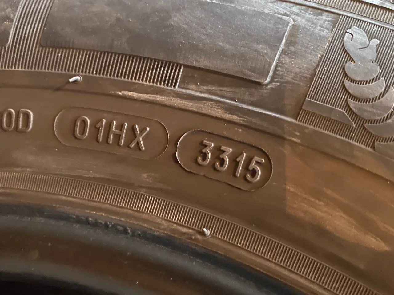 Billede 1 - Sommerdæk 215/65R16c