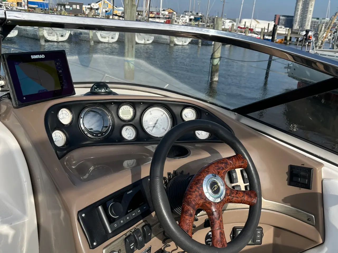 Billede 19 - Regal 2650 LSC - 350 Mag mpi V8 2017