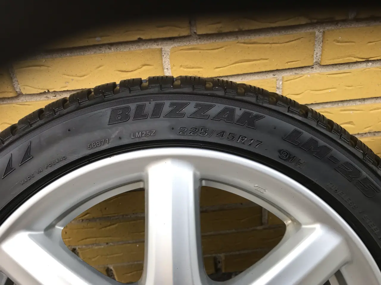 Billede 3 - Fine Honda hjul alu sælges 225/45- 17 114,3