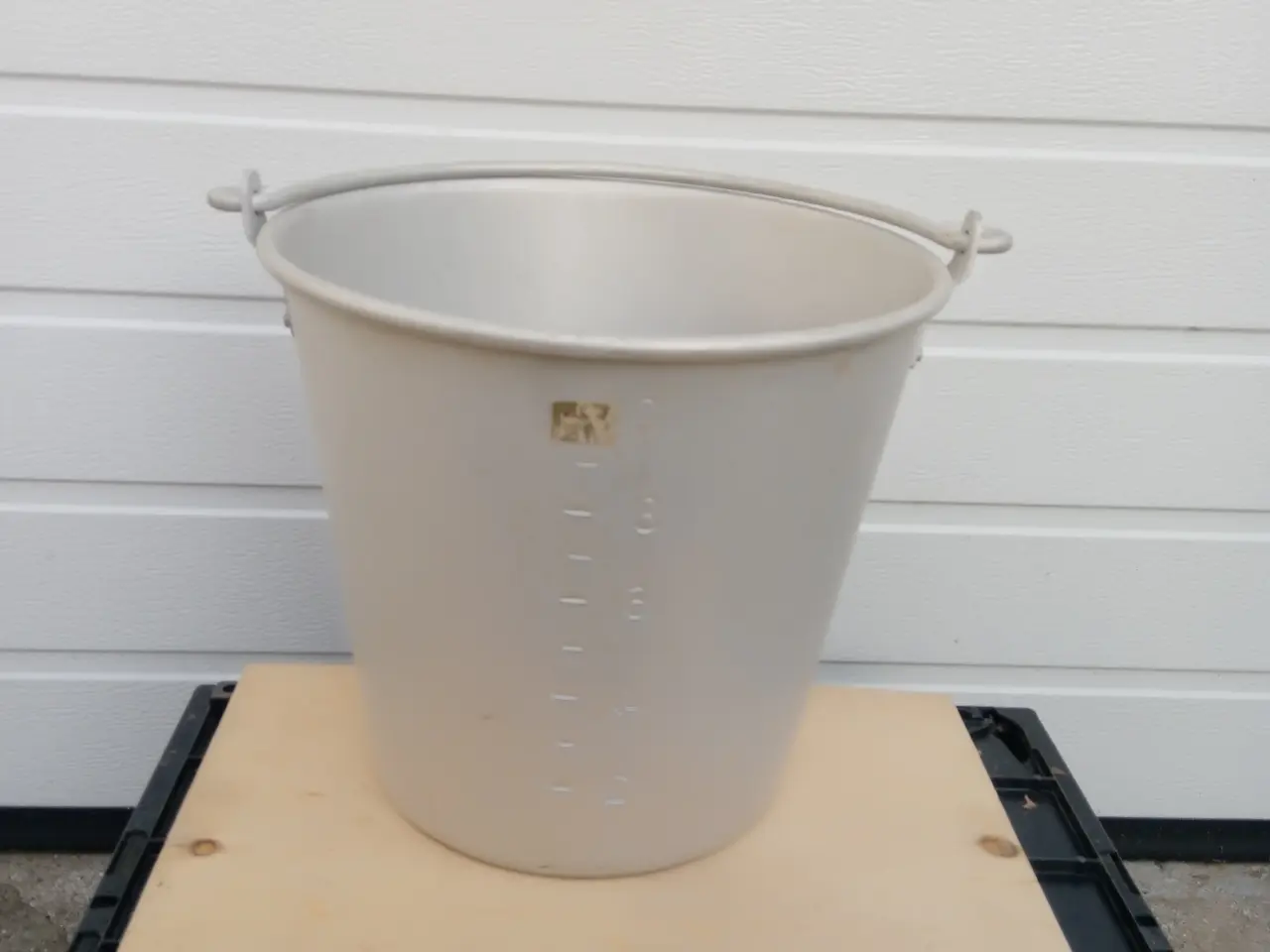 Billede 1 - Spand i alu. 10 liter solid spand