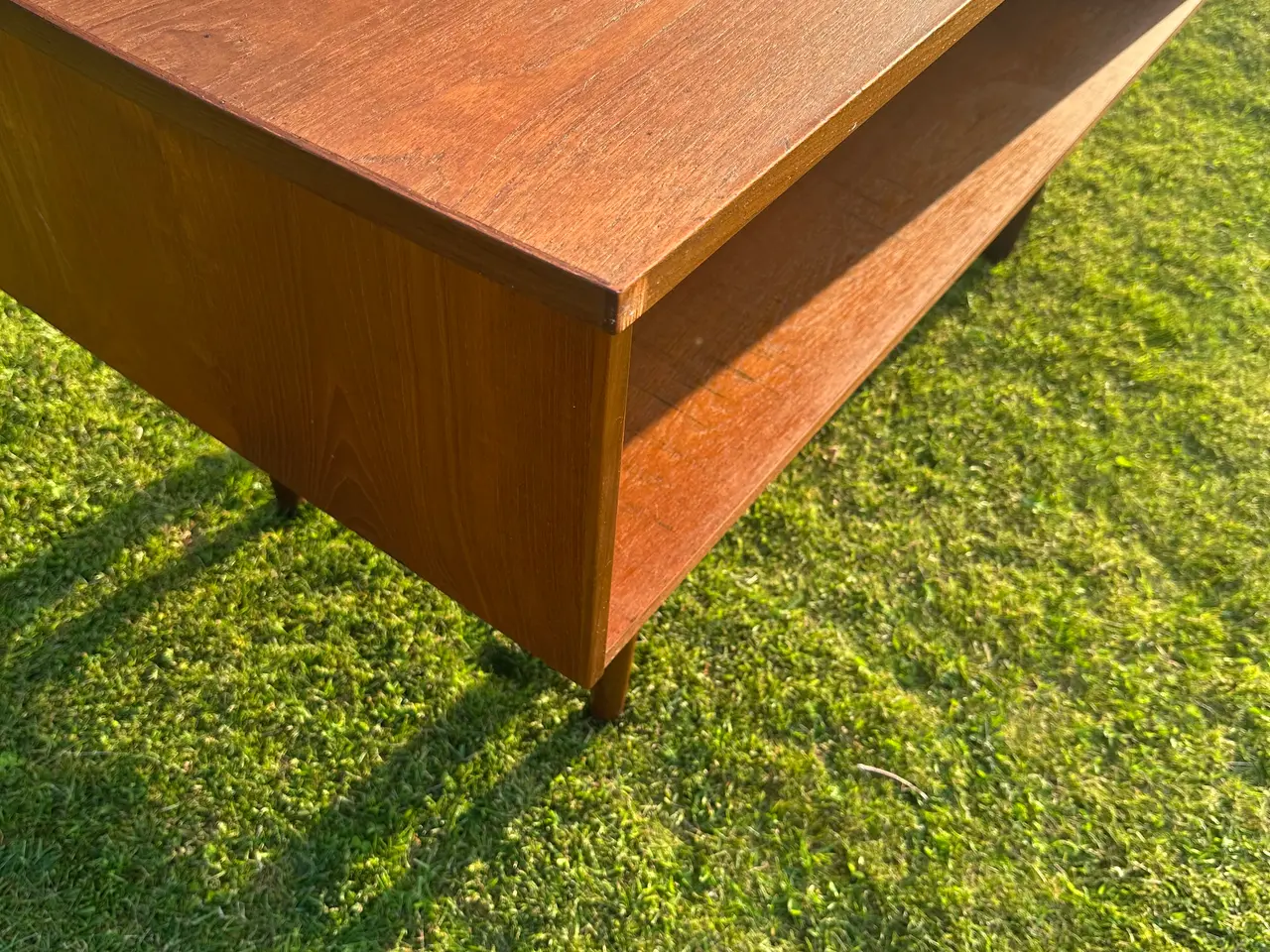 Billede 7 - Skrivebord, teaktræ m. skuffer