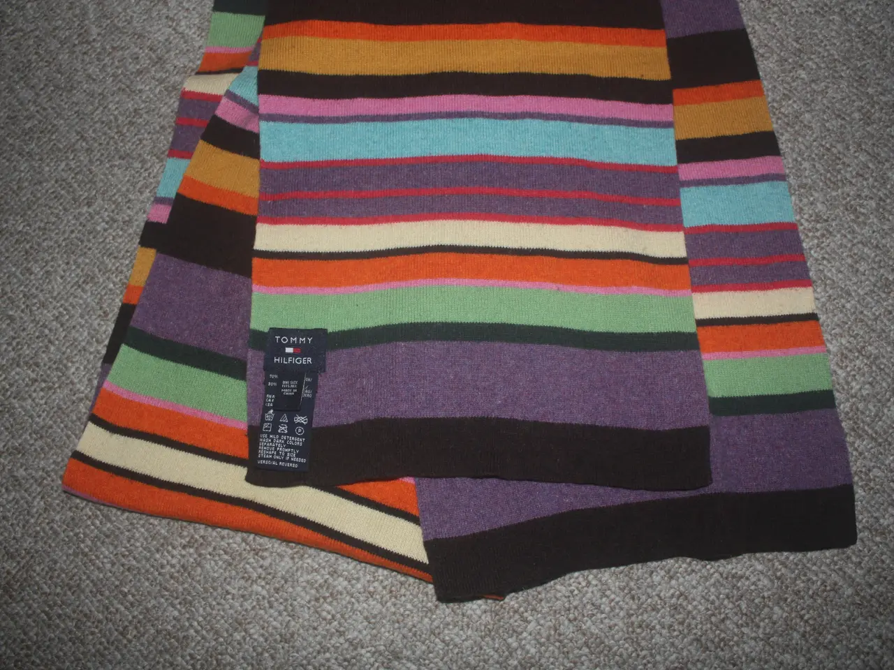 Billede 4 - Tommy Hilfiger stribet tørklæde 205 cm x 26 cm