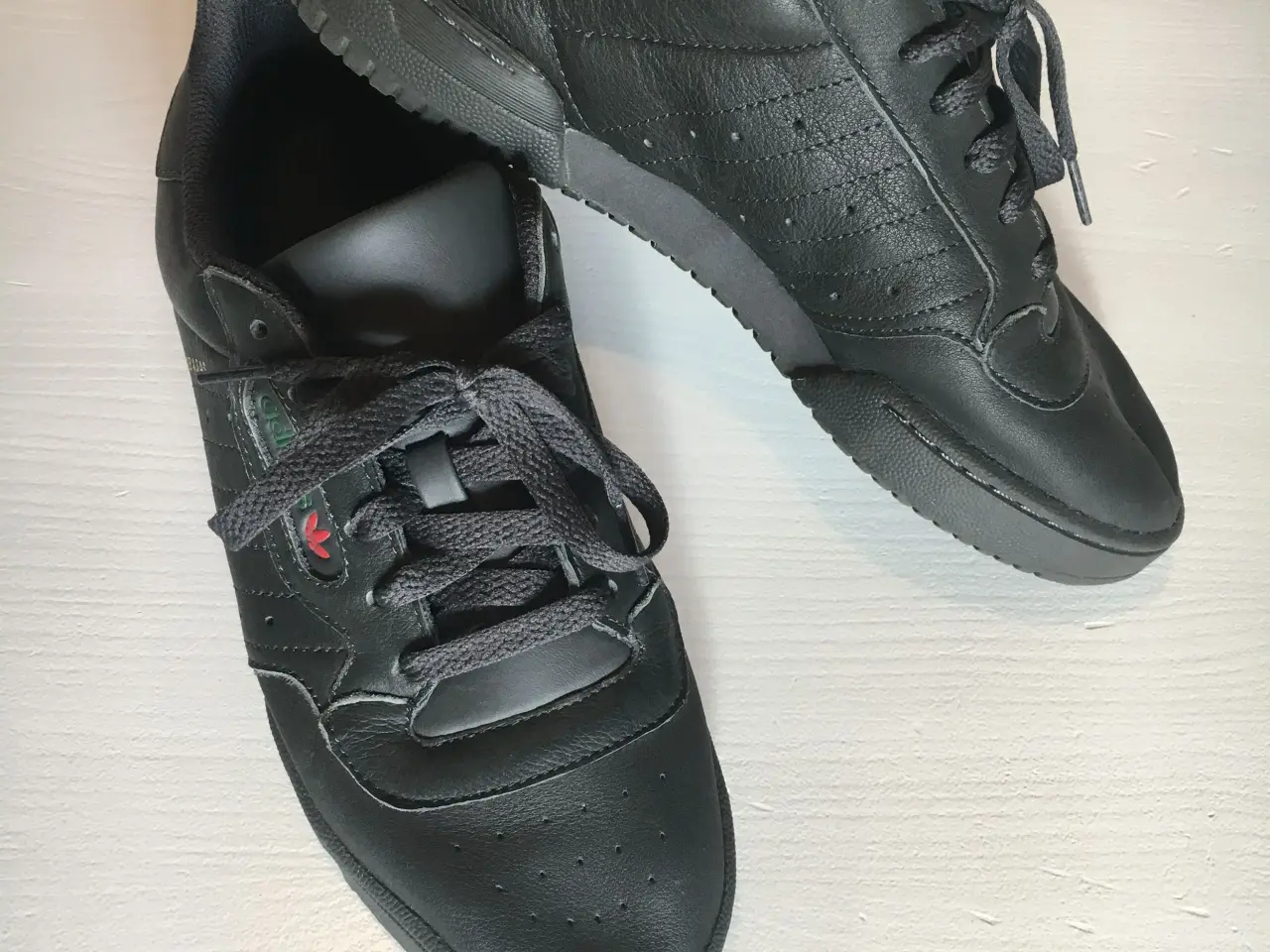 Billede 1 - Adidas Yeezy Power Phase