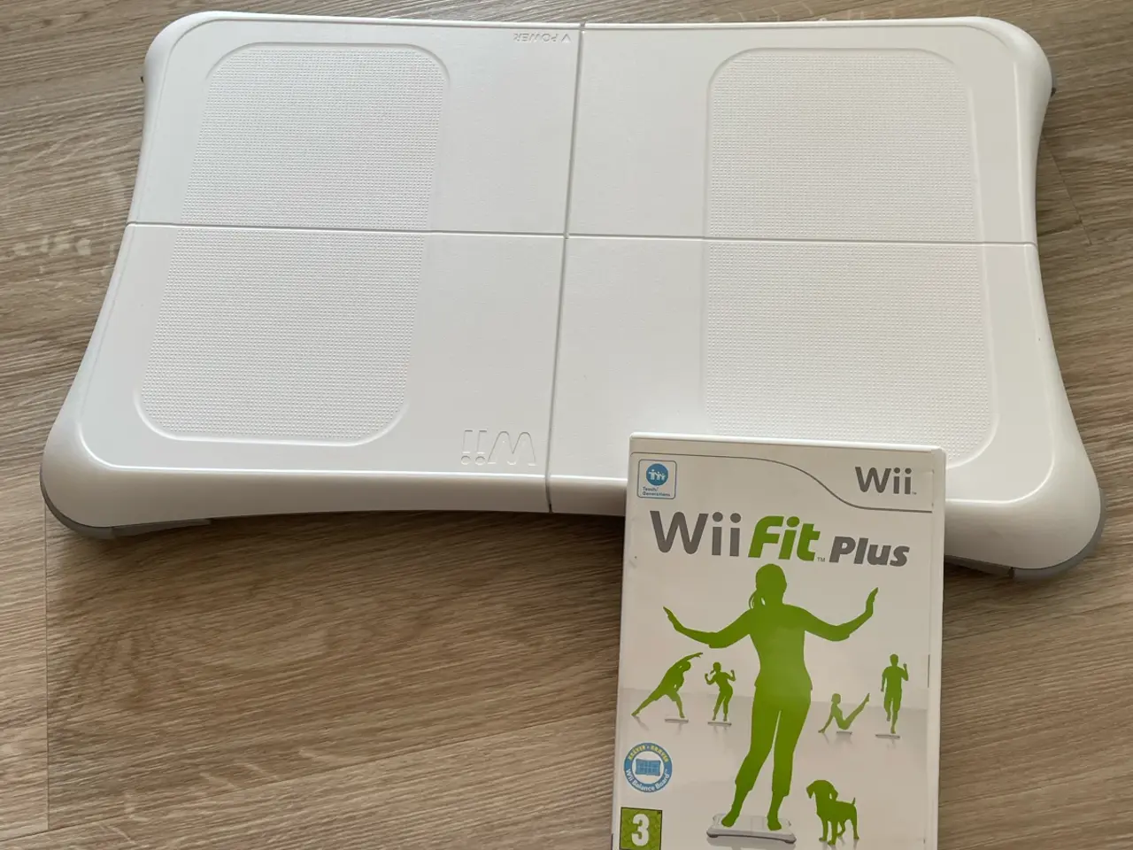 Billede 1 - Wii balance board + spillet Wii Fit Plus