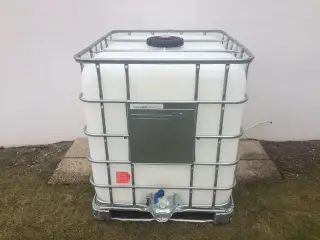 Fine palletanke sælges.