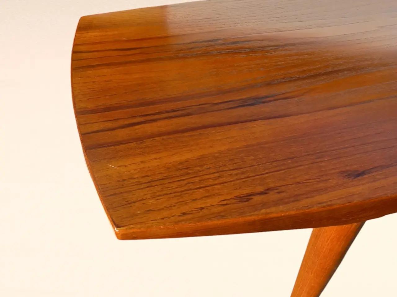 Billede 3 - Nedsat langt teak sofabord - Made in Denmark