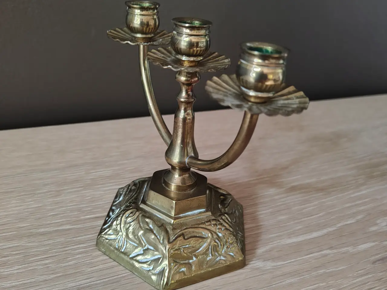 Billede 3 - Flot 3-armet messing lysestage