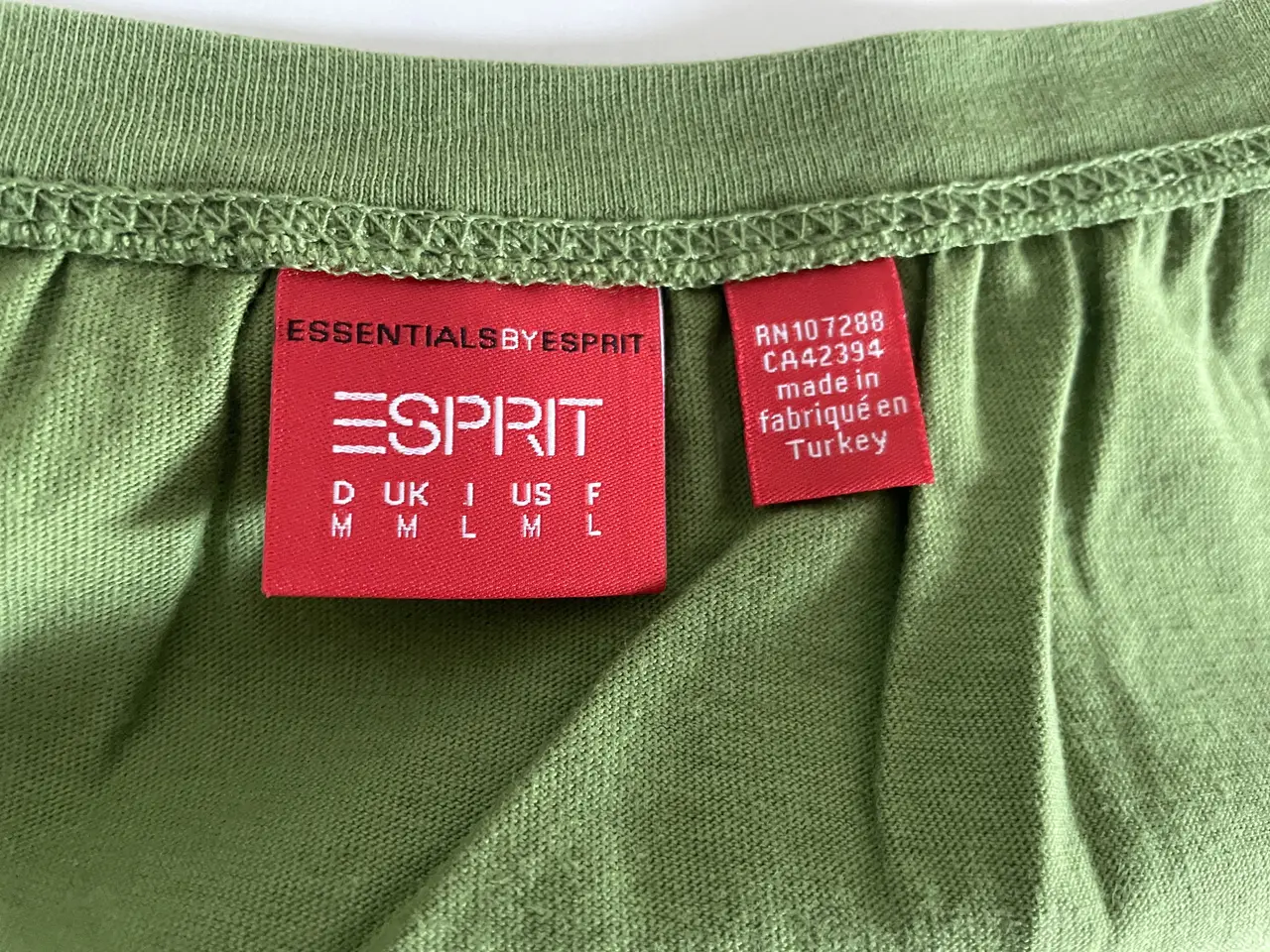Billede 4 - Ubrugte Esprit t-shirts – 3 stk.