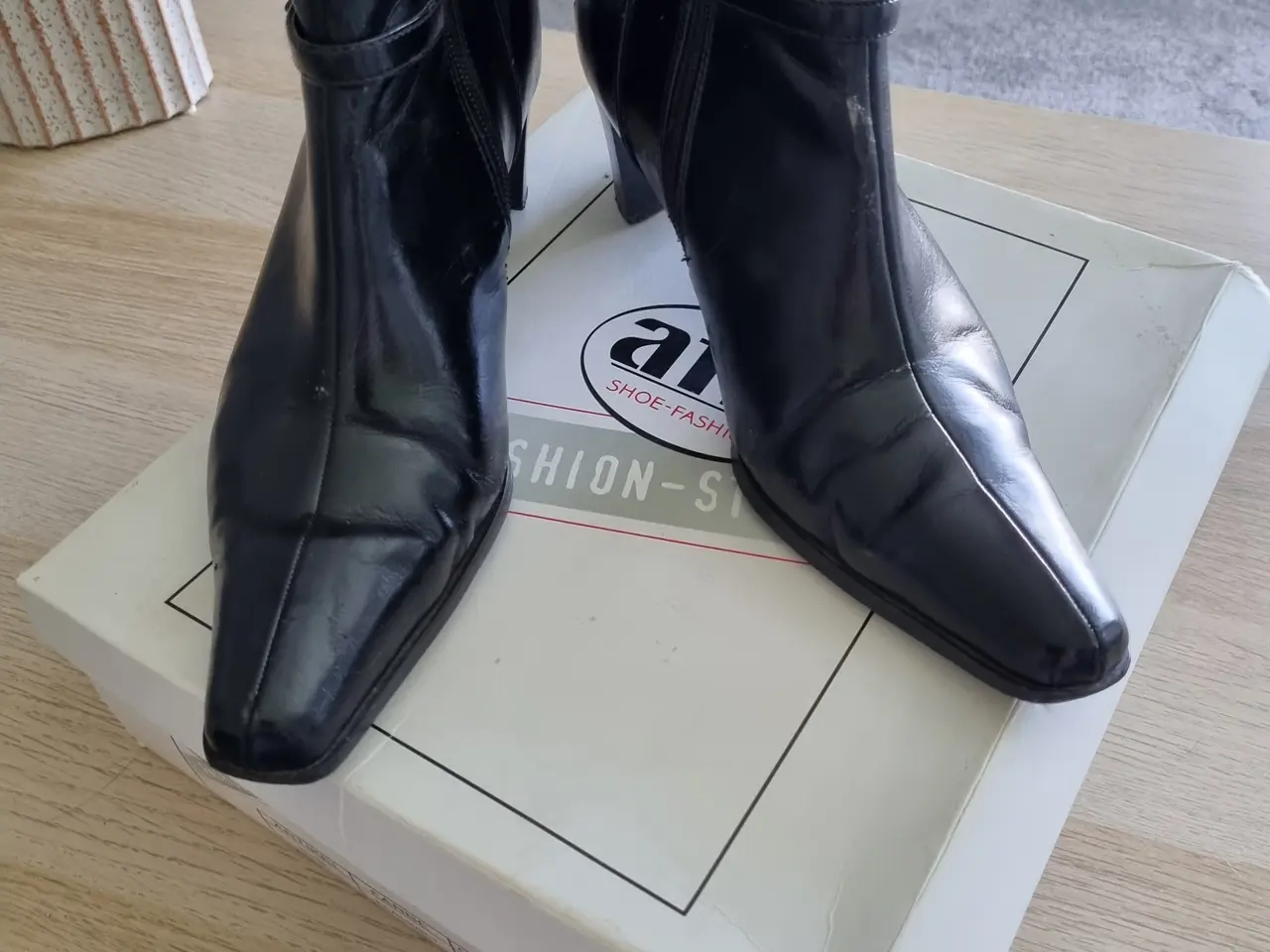 Billede 7 - Klassiske sorte støvletter fra Afis Fashion Style