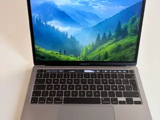 MacBook Pro 13” 2020 – i5 / 16 GB / 512 GB SSD
