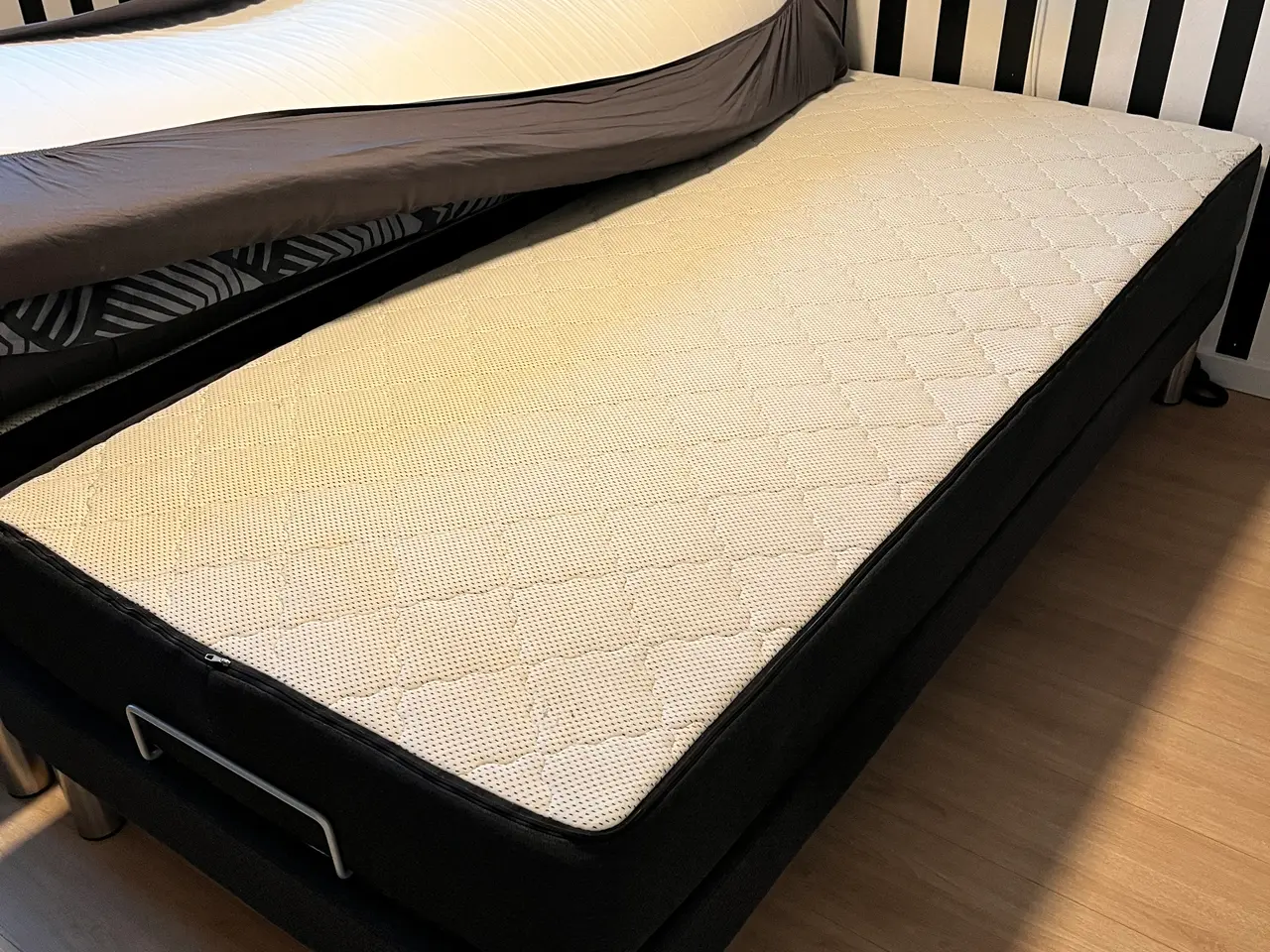 Billede 2 - 2 stk elevations senge 90x200cm