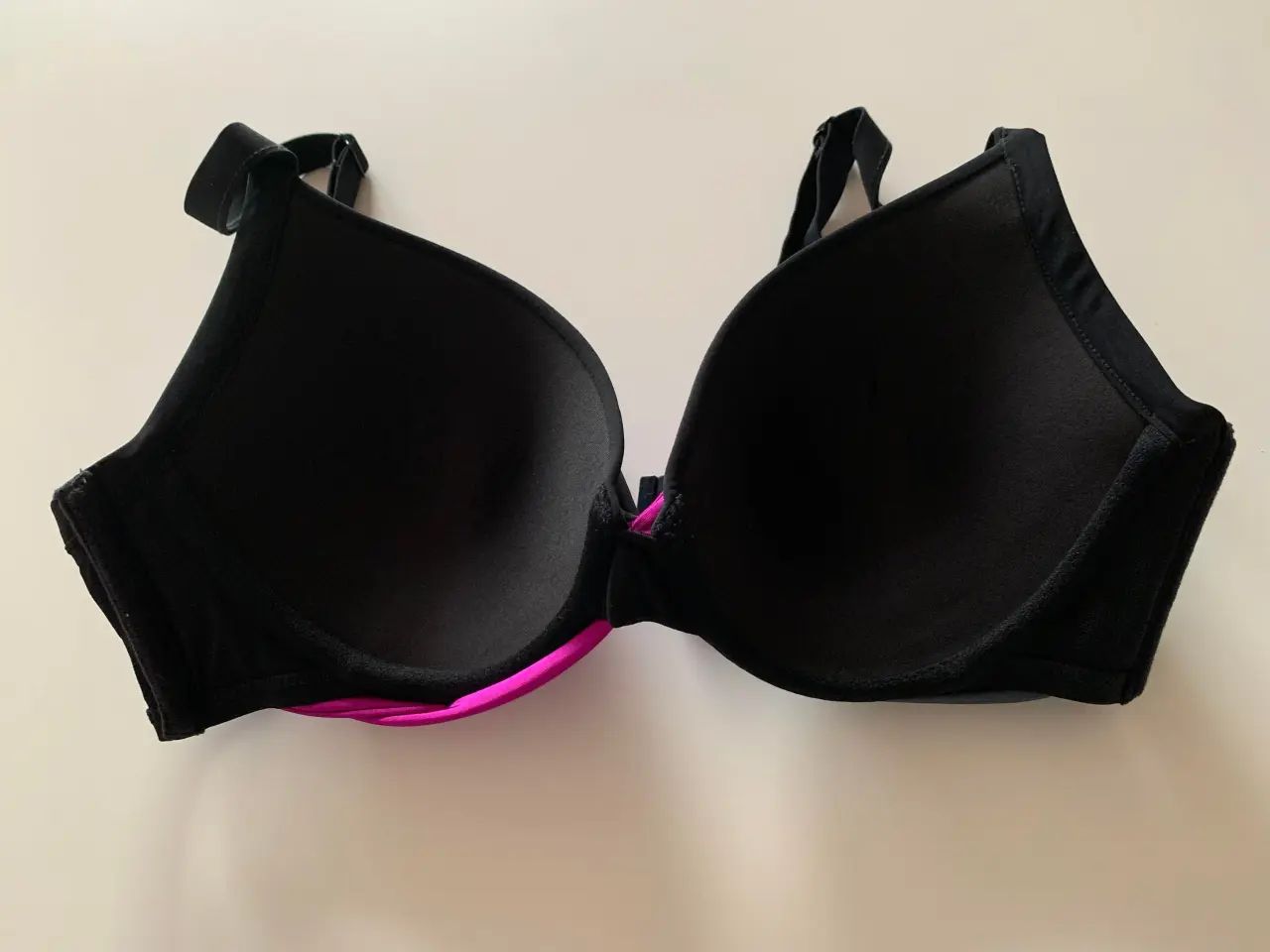 Billede 6 - Femilet bikini, BH og trusse, str. 75D // 40